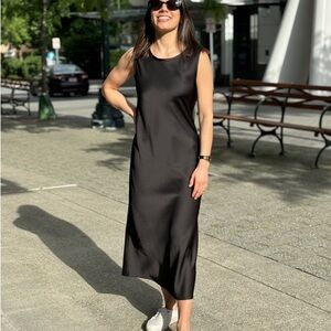 House of Harlow 1960 Elegant Black Maxi Dress